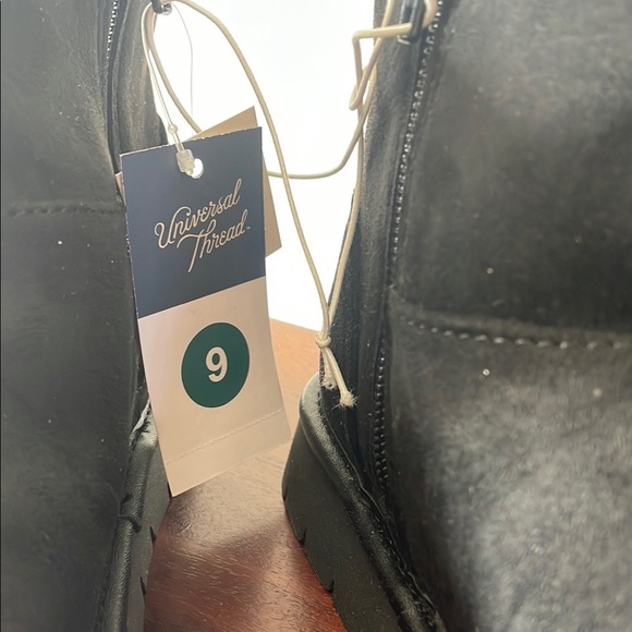 Universal Thread woman’s memory foam Black Winter ankle Boots New Size 9 - Picture 2 of 7